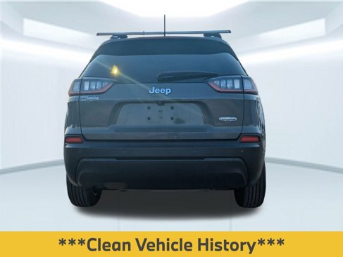 Used 2020 Jeep Cherokee Latitude Plus image 5