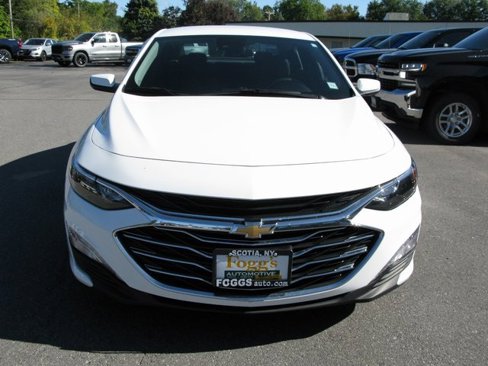 Used 2024 Chevrolet Malibu LT image 11