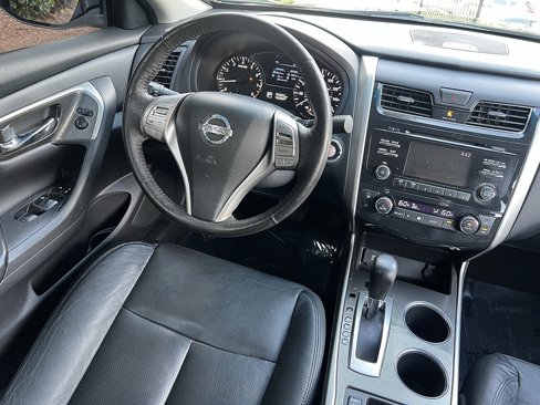 Used 2015 Nissan Altima 2.5 SL w/ Moonroof Package image 33