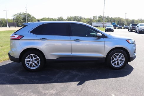 Used 2023 Ford Edge SEL image 16