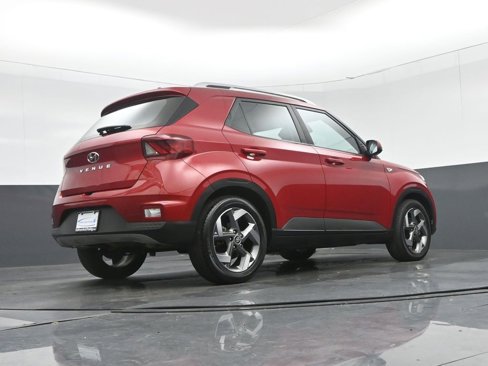 Used 2022 Hyundai Venue Limited w/ Cargo Package image 52