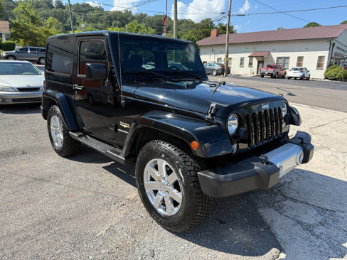 Used 2015 Jeep Wrangler Sahara w/ Connectivity Group image 4