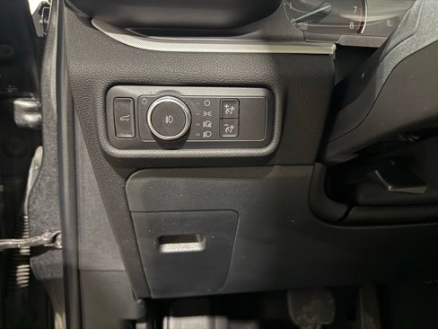 Used 2020 Ford Explorer XLT w/ Equipment Group 202A image 15