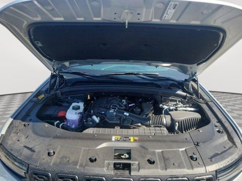 New 2025 Jeep Grand Cherokee L Altitude image 15