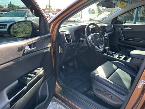 Used 2020 Kia Sportage EX image 7