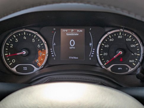 Used 2018 Jeep Renegade Latitude image 28