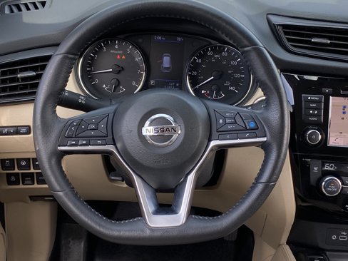 Used 2019 Nissan Rogue SL w/ Premium Package image 10