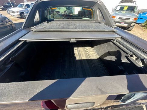 Used 2005 Chevrolet Avalanche LS w/ Onstar Plus Package image 33