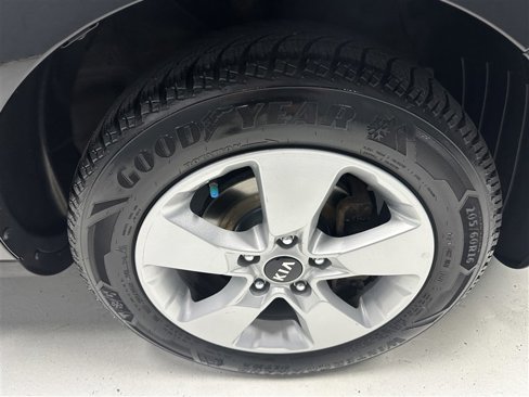 Used 2019 Kia Soul image 14