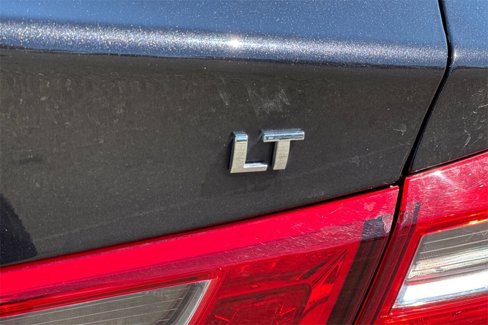 Used 2023 Chevrolet Malibu LT image 11