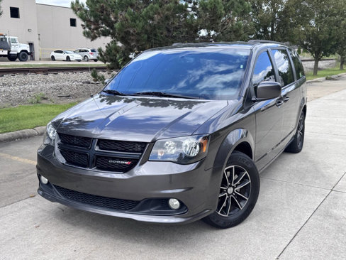Used 2018 Dodge Grand Caravan SE image 1