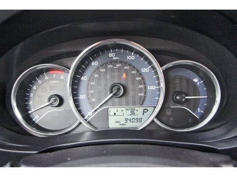 Used 2014 Toyota Corolla LE image 16