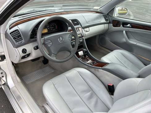 Used 2001 Mercedes-Benz CLK 320 Coupe image 26