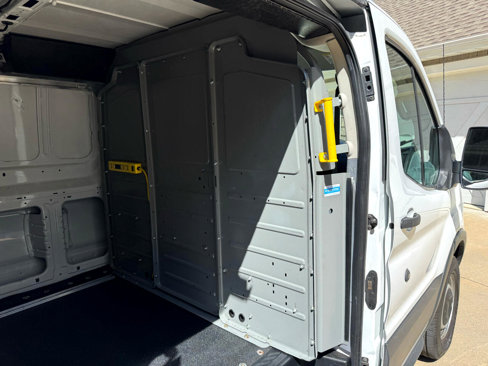 Used 2018 Ford Transit 250 148 Low Roof image 19