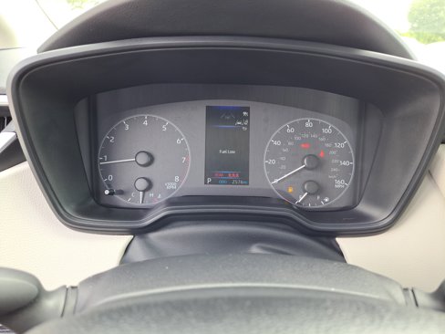 Used 2025 Toyota Corolla LE image 13