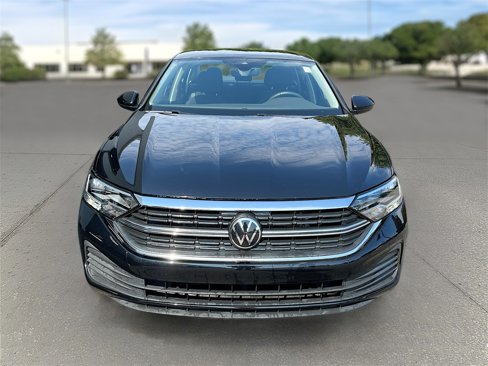 Used 2024 Volkswagen Jetta S image 2