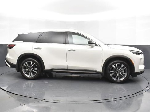 Certified 2025 INFINITI QX60 Luxe w/ Cargo Package image 4