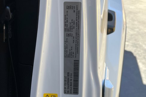 Used 2022 Jeep Wrangler Unlimited Sahara image 29