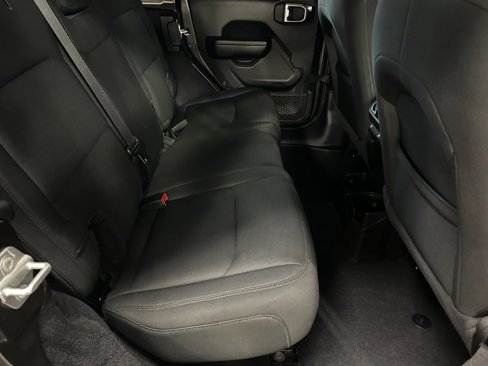 Used 2021 Jeep Wrangler Unlimited Sport image 24