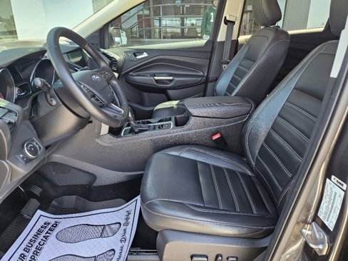 Used 2019 Ford Escape SEL image 18