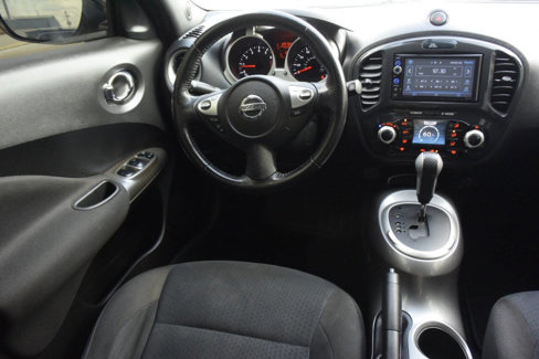 Used 2014 Nissan Juke SV image 27