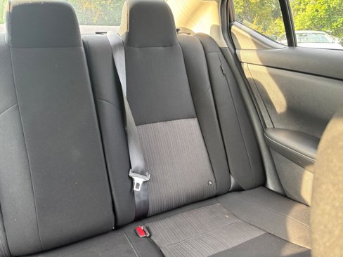 Used 2024 Nissan Sentra SV image 35