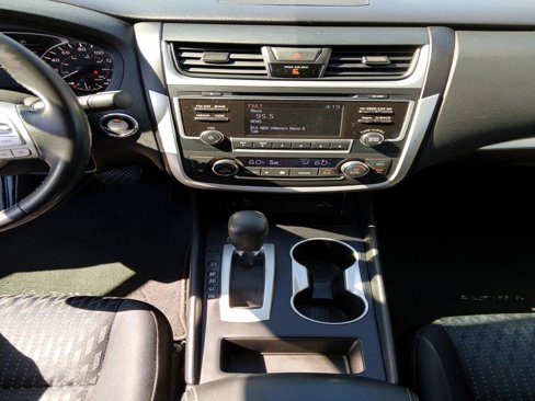 Used 2016 Nissan Altima 2.5 SV image 20