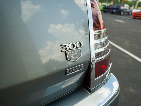 Used 2007 Chrysler 300 C image 3