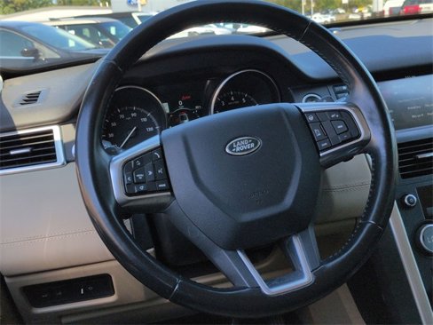 Used 2017 Land Rover Discovery Sport HSE image 30