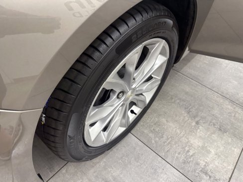 Used 2020 Chevrolet Malibu LT image 34