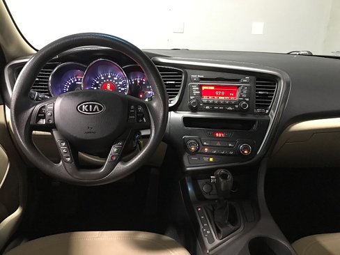 Used 2011 Kia Optima LX w/ Convenience Pkg image 21