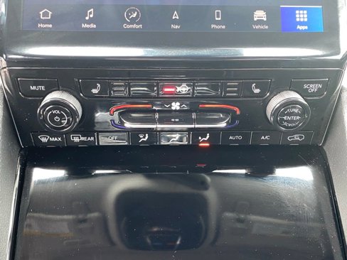 Used 2022 Jeep Grand Cherokee Limited image 17