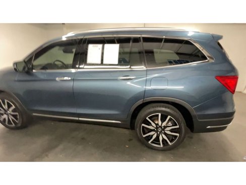 Used 2021 Honda Pilot Touring image 6
