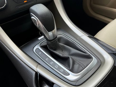 Used 2016 Ford Fusion SE image 20