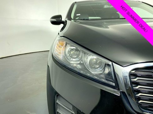 Used 2020 Kia Sorento LX image 30