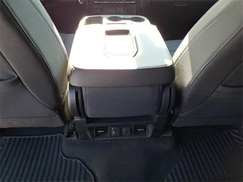 Used 2021 Chevrolet Silverado 1500 LT image 16
