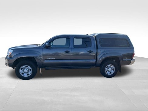 Used 2014 Toyota Tacoma PreRunner image 23