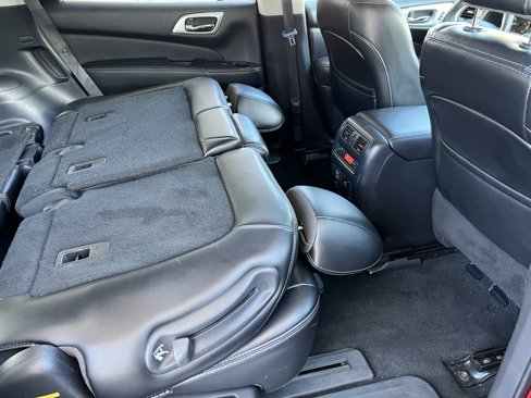Used 2018 Nissan Pathfinder SL image 26