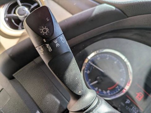 Used 2017 Toyota Corolla LE image 11