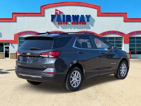Used 2023 Chevrolet Equinox LT image 4