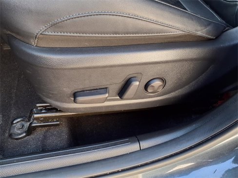 Used 2021 Kia Seltos SX w/ SX Sunroof Package image 17