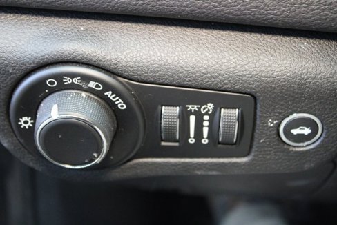 Used 2015 Chrysler 200 LX image 14
