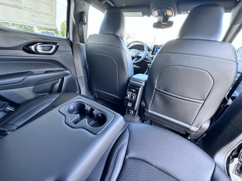 New 2026 Jeep Compass Latitude image 16