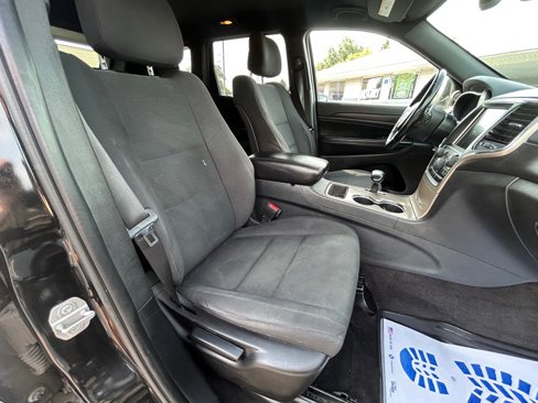 Used 2015 Jeep Grand Cherokee Laredo w/ Quick Order Package 23E image 25