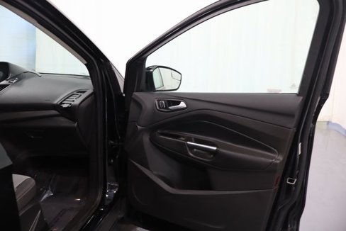 Used 2017 Ford Escape SE w/ SE Cold Weather Package image 13