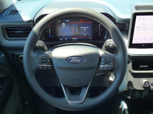 New 2025 Ford Maverick XL image 4