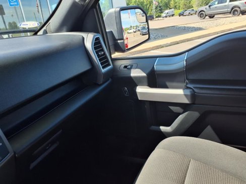 Used 2017 Ford F150 XLT image 21