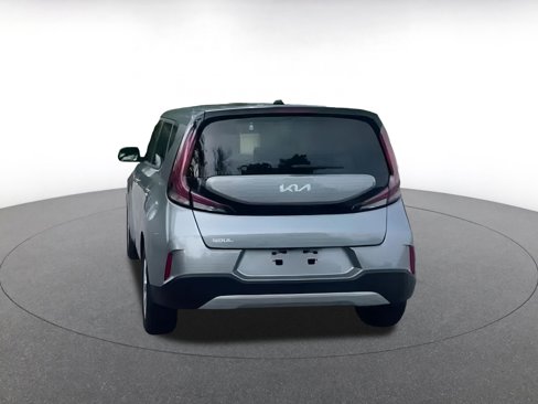 Used 2023 Kia Soul LX w/ LX Technology Package image 10