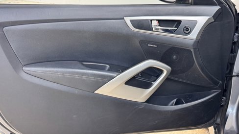Used 2015 Hyundai Veloster w/ Option Group 02 image 30