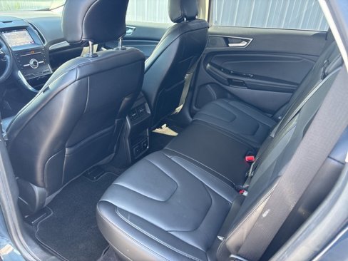 Used 2019 Ford Edge Titanium w/ Cold Weather Package image 12